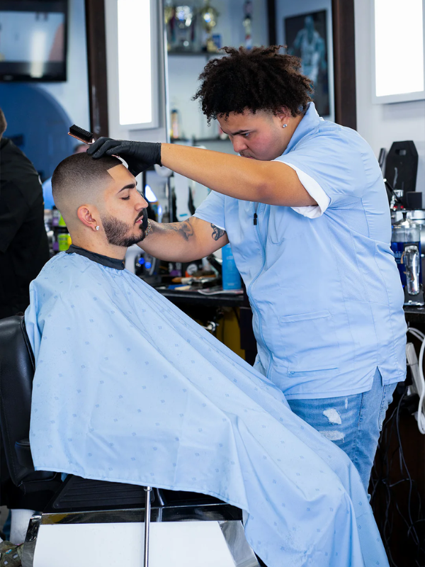 Barber Strong Cutting Cape - Shield Arctic Blue