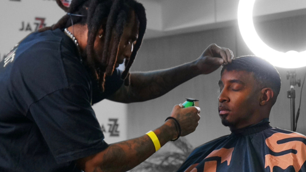 Supreme Trimmer Premium Barber Cape